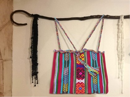 Παραδοσιακή Μάλλινη Τσάντα-Βούργια Σχέδιο Β Γαρύφαλλο | Γαρύφαλλο - Λευκά Εϊδη